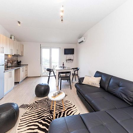Stunning Apartment In Kastel Luksic With Wifi Kaštela Εξωτερικό φωτογραφία